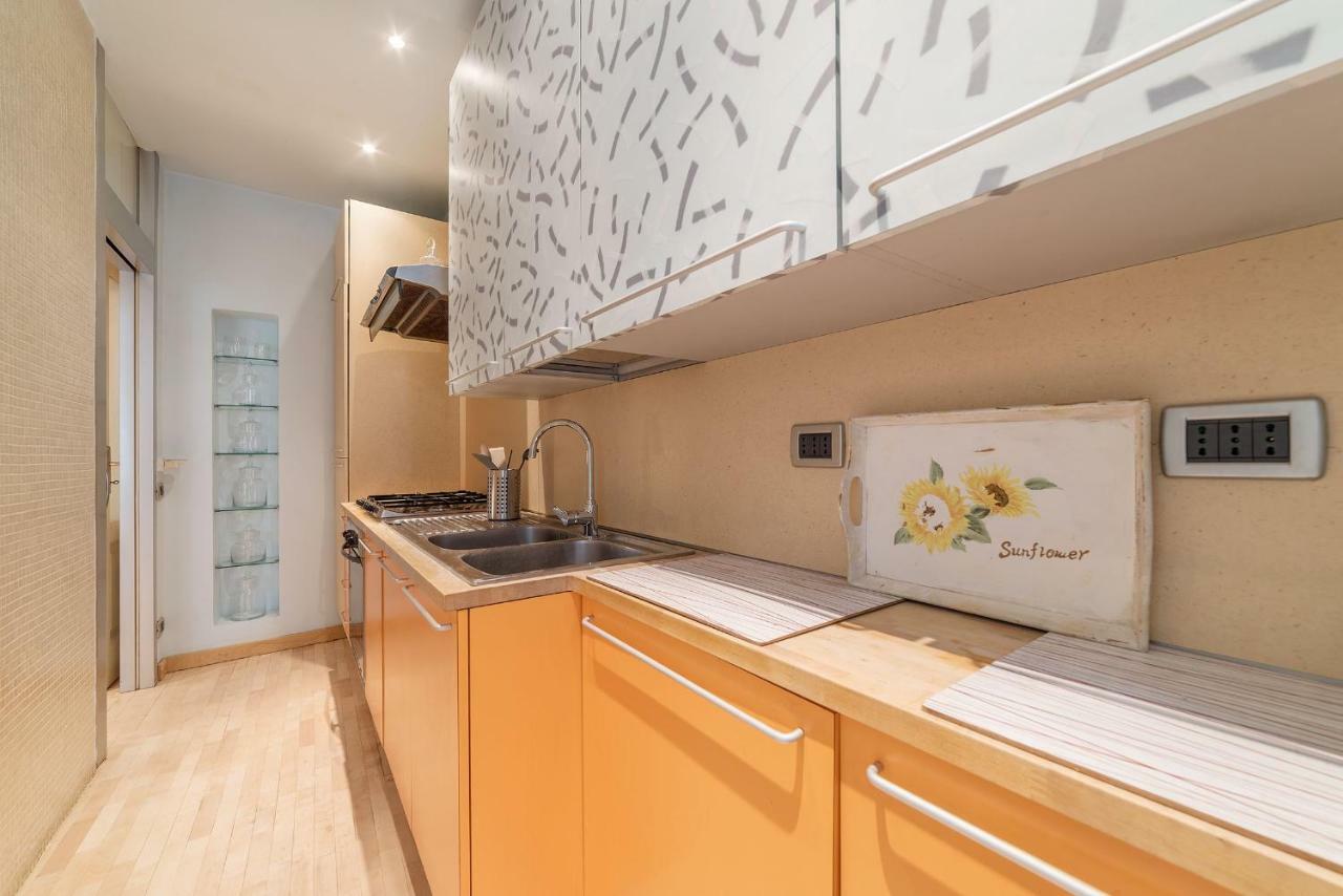 San Giovanni & Colosseo Roomy Flat Rome Extérieur photo